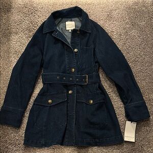 Women’s denim jacket belted size L, NWT